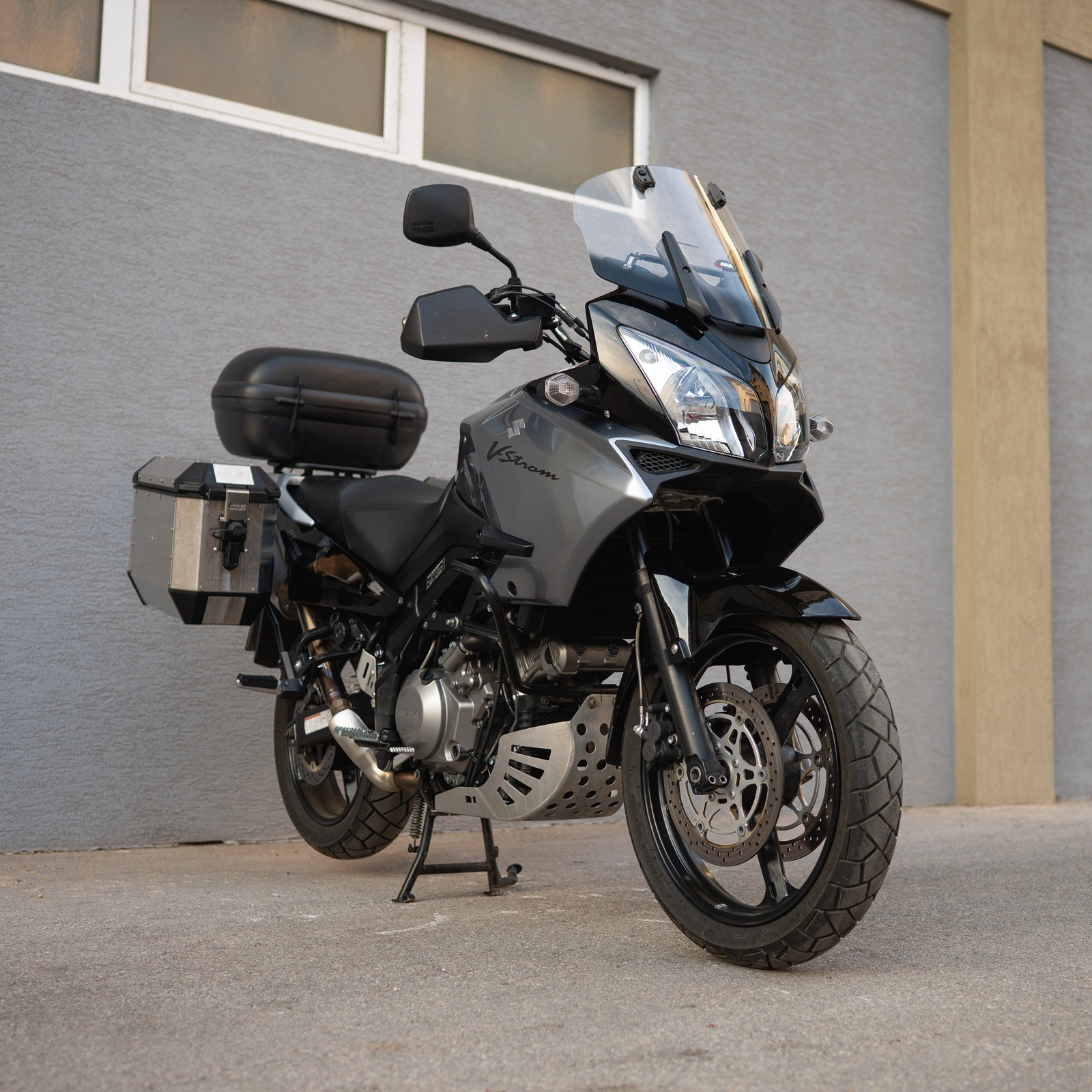 SUZUKI V-STROM DL 1000